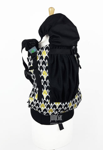 Gold Heart Scales on Black (Flux)